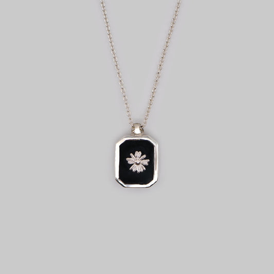 empy necklace