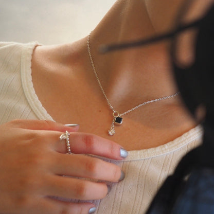 hopy necklace
