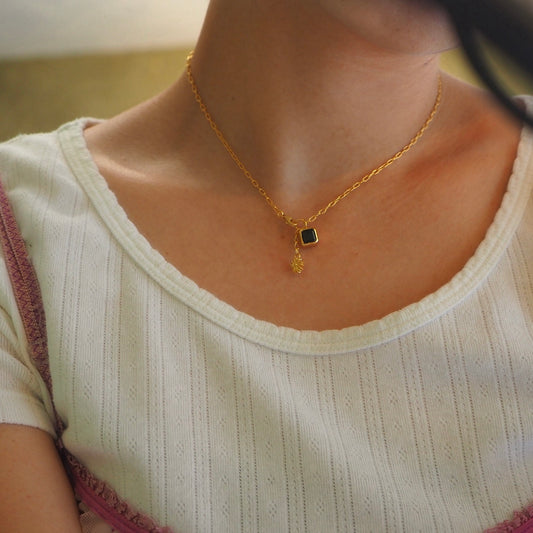 hopy necklace