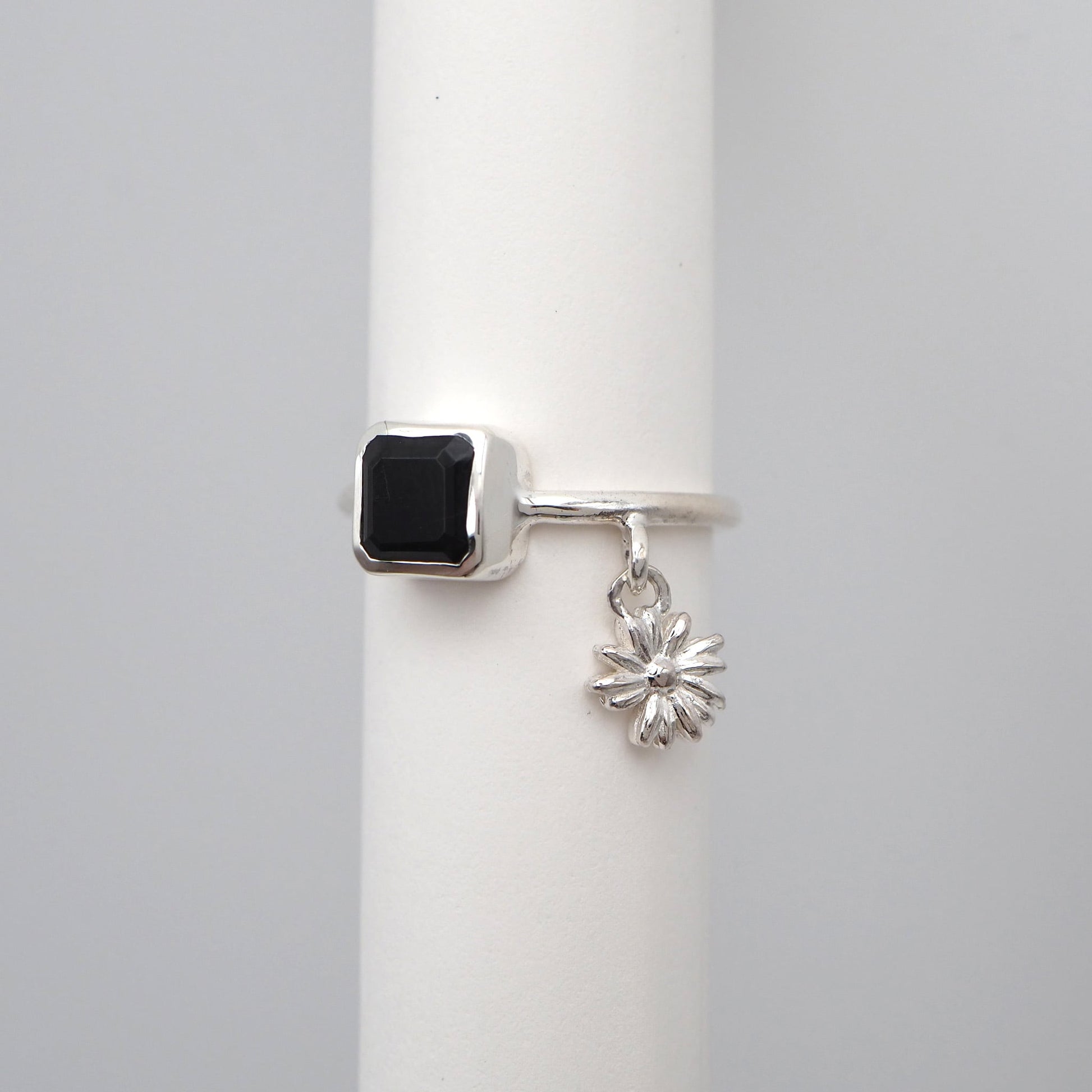 hopyring Silver color Daisy 有り