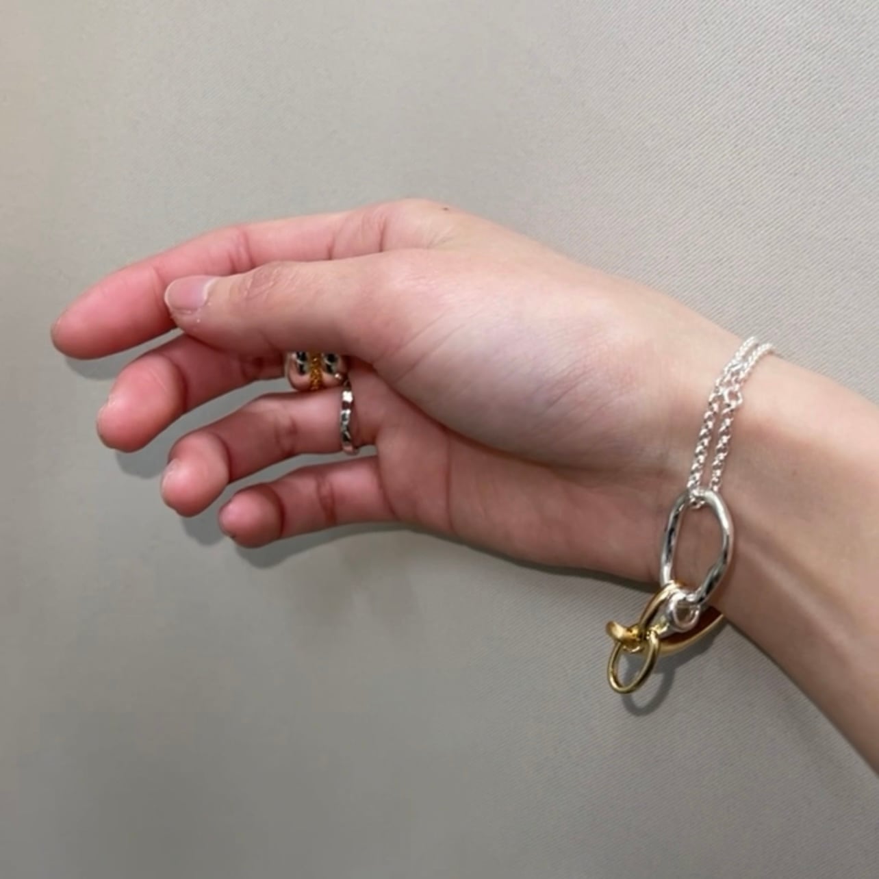 Bangle with Chain 3.0S