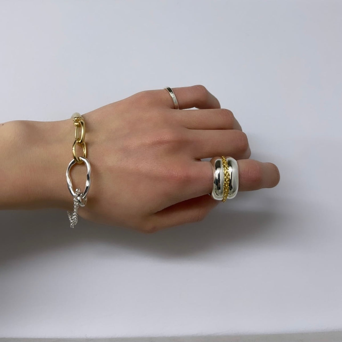 Bangle with Chain 3.0S