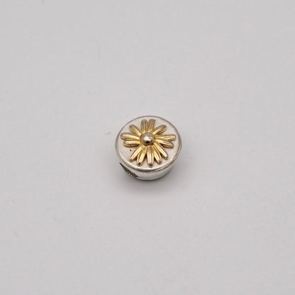 daisy shoes charm