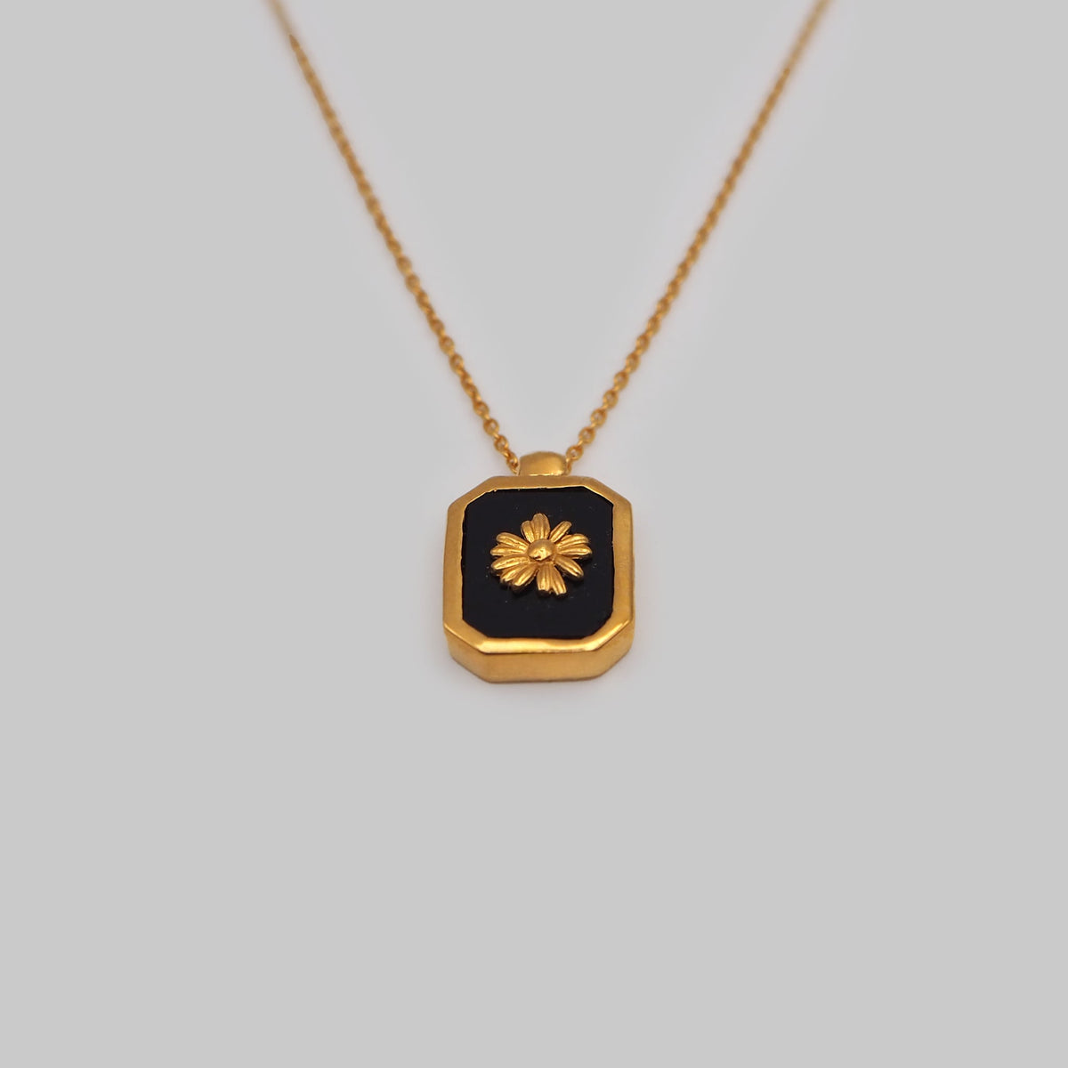 empy necklace
