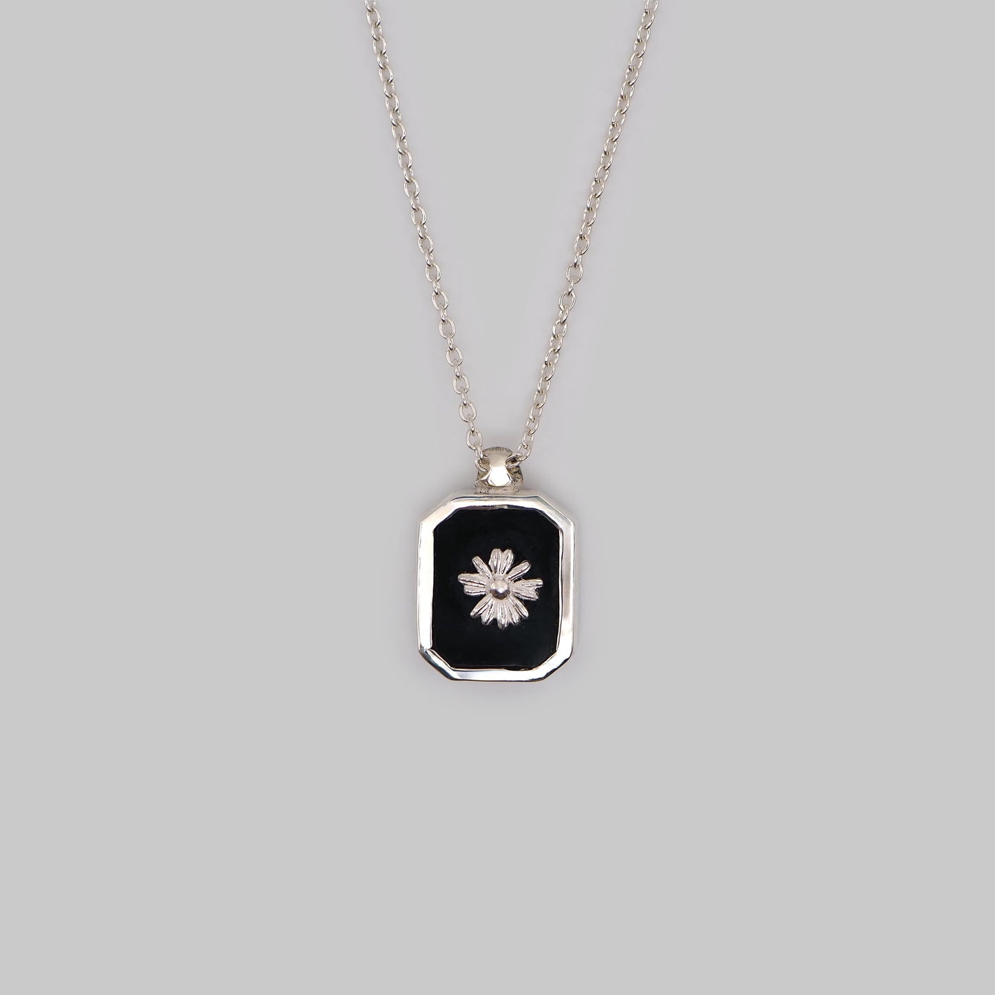 empy necklace