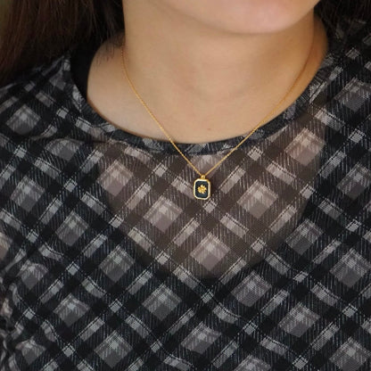 empy necklace