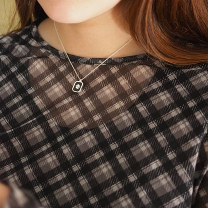 empy necklace