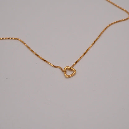 heart K necklace