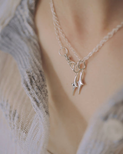 kaganalu LU necklace