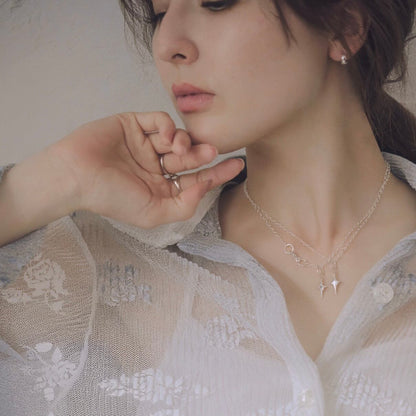 kaganalu LU necklace