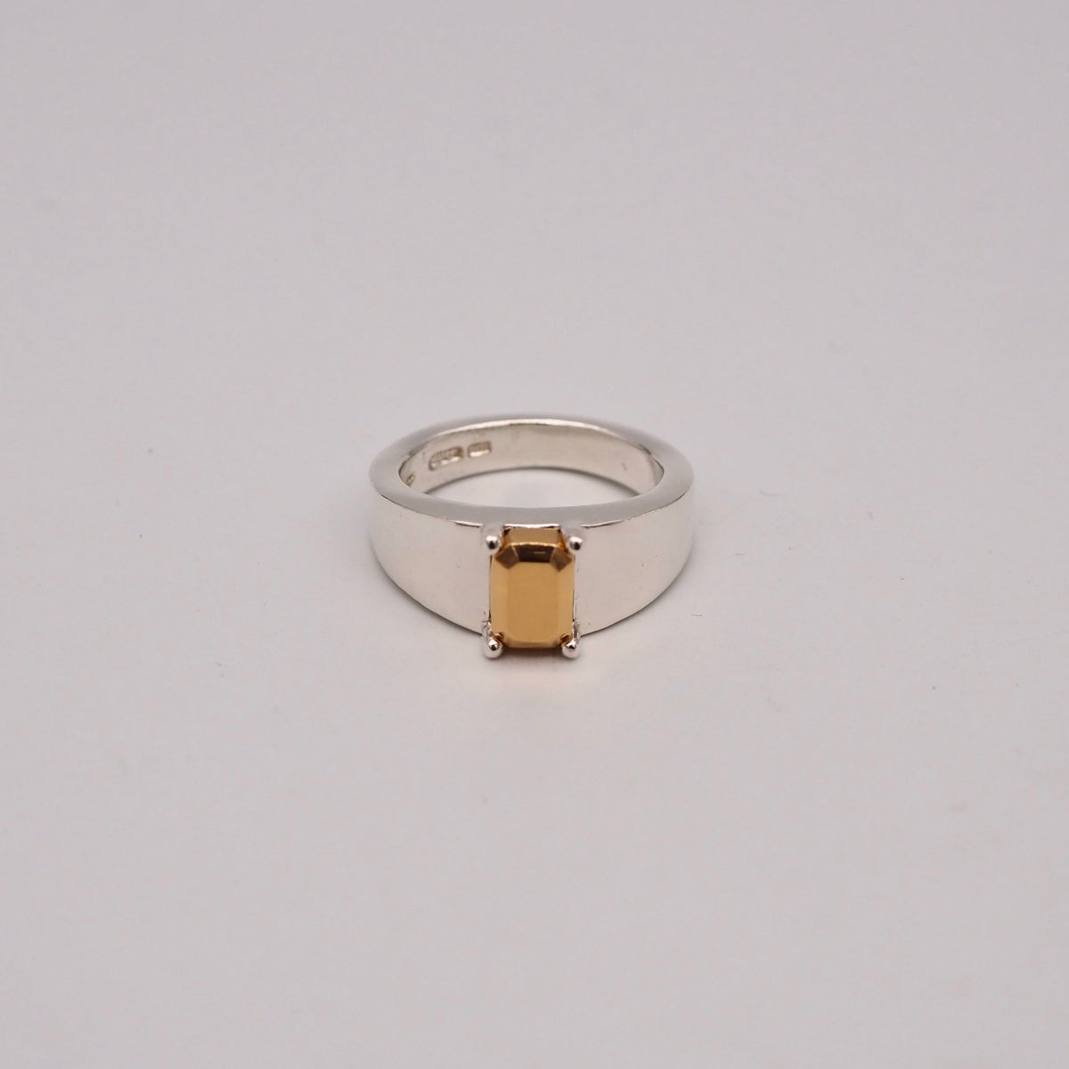 memraldring K18YG color