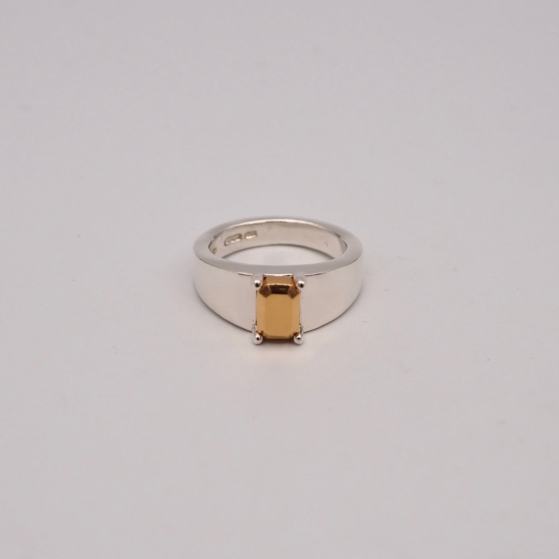 memraldring K18YG color