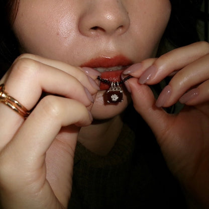 onem te necklace