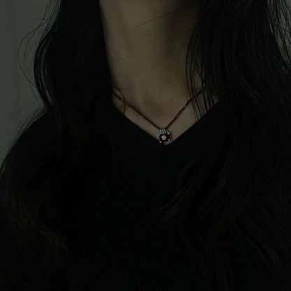 onem te necklace