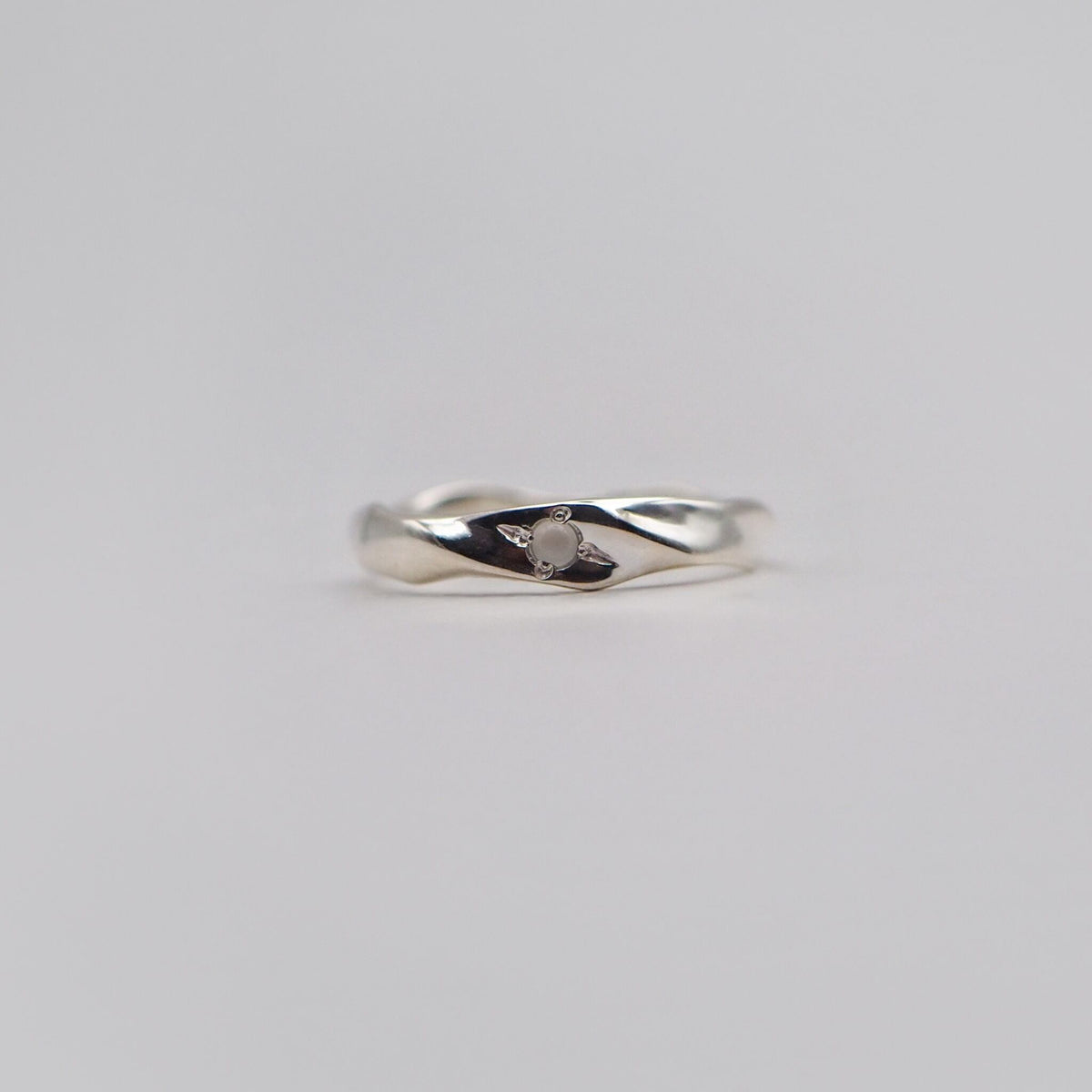 SDG ring Gray moonstone ¥1650