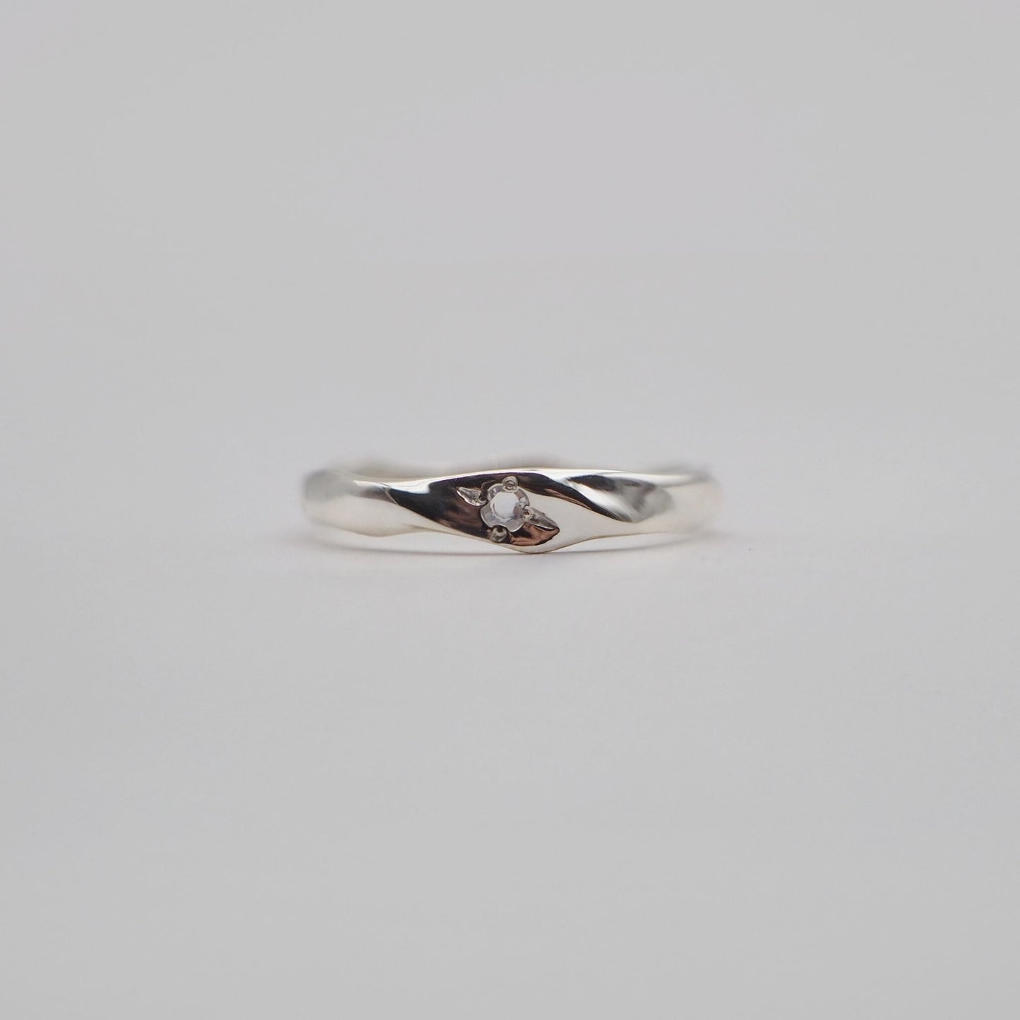 SDG ring Royal bluemoonstone (6月誕生石) ¥2800