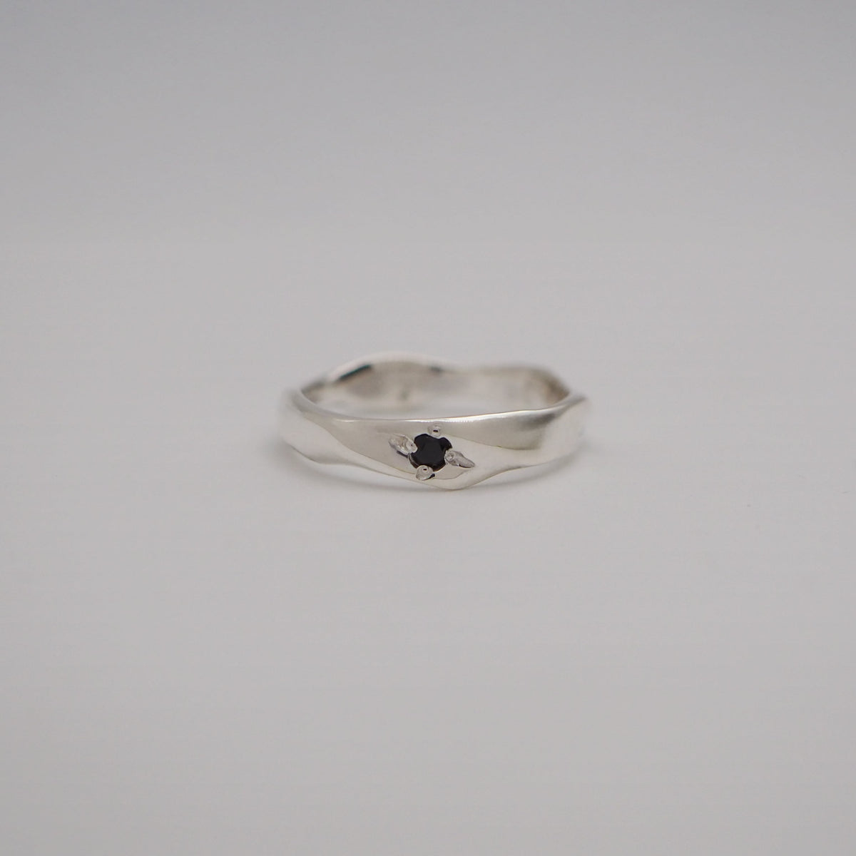 sg.delicate ring