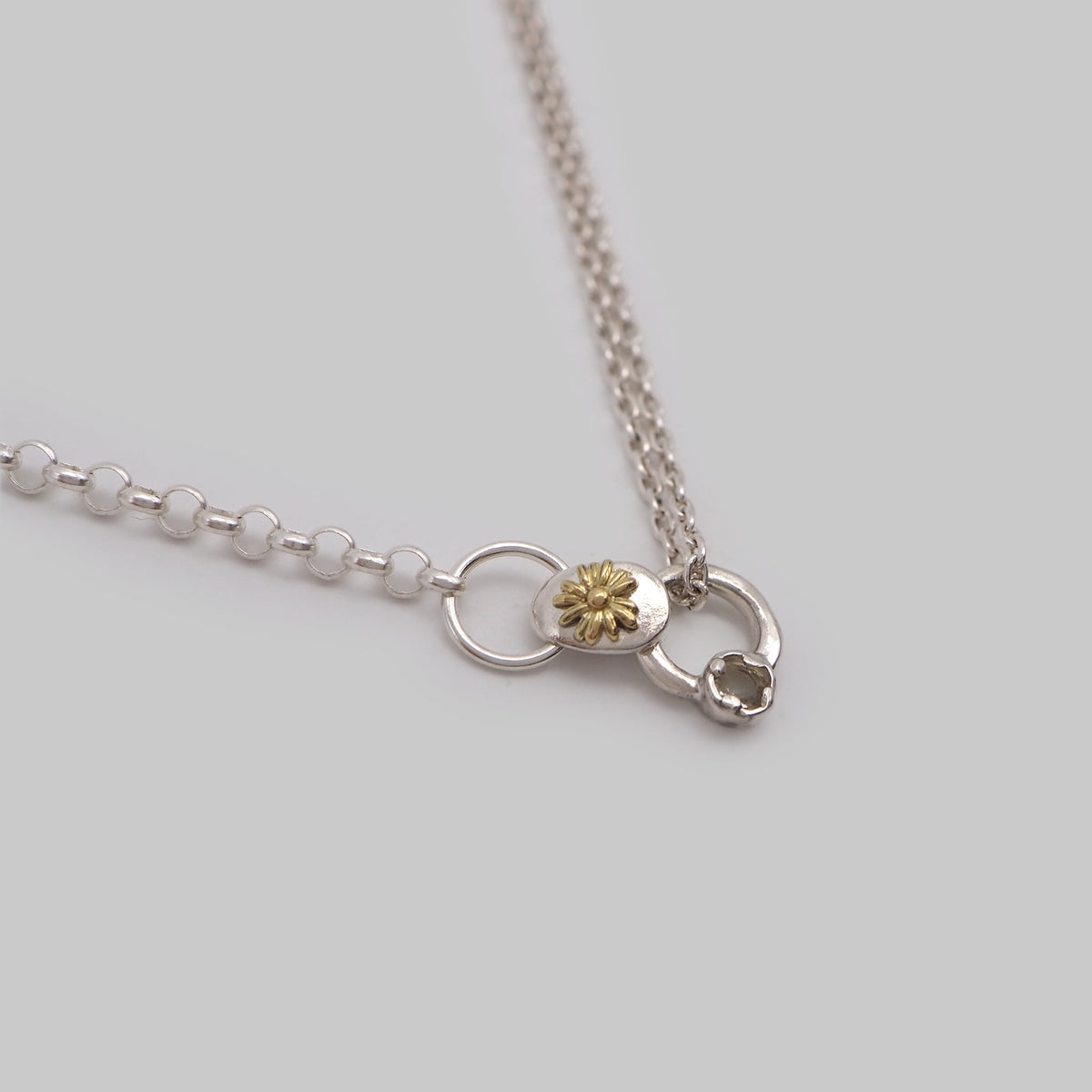 wolla necklace
