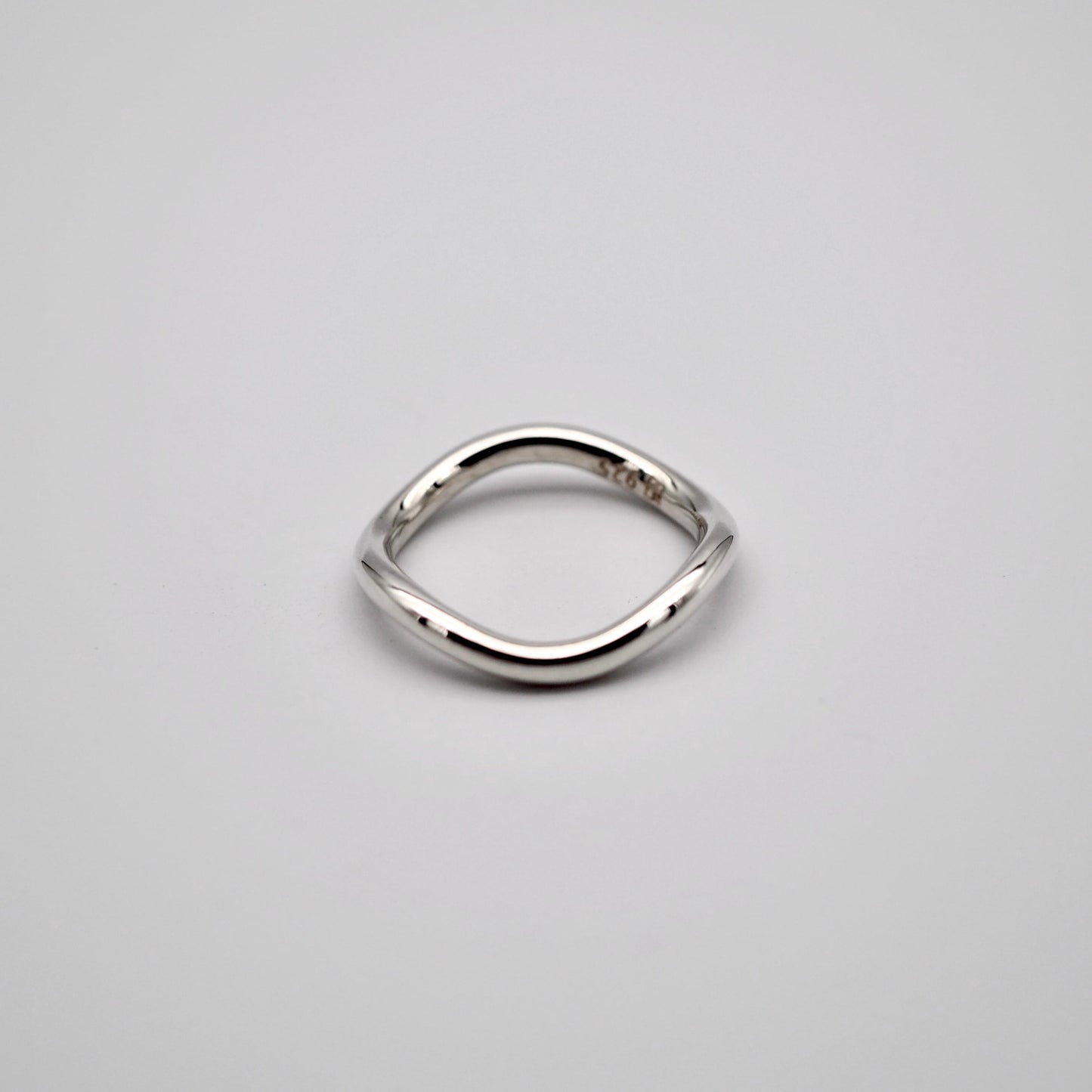 wv B ring