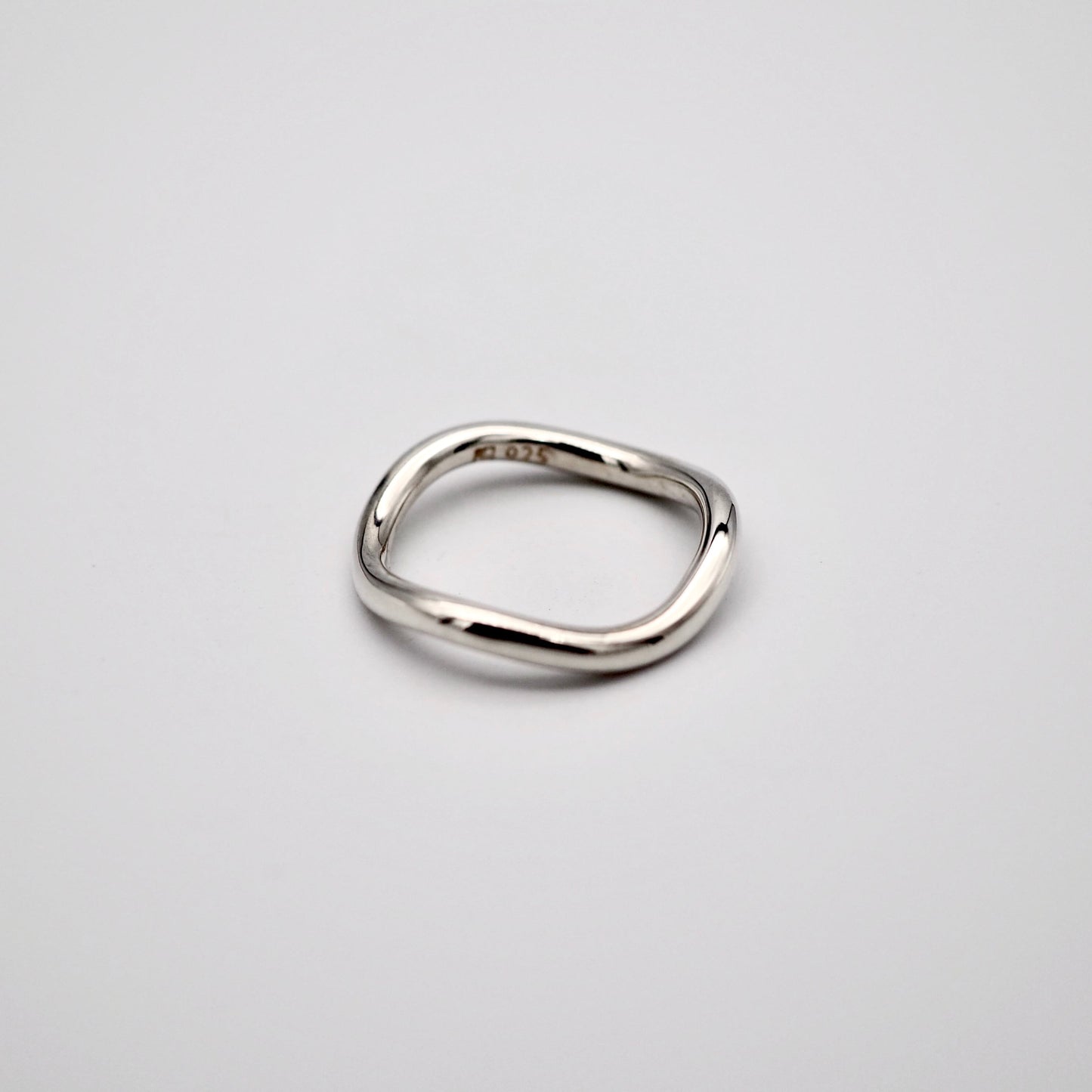 wv B ring