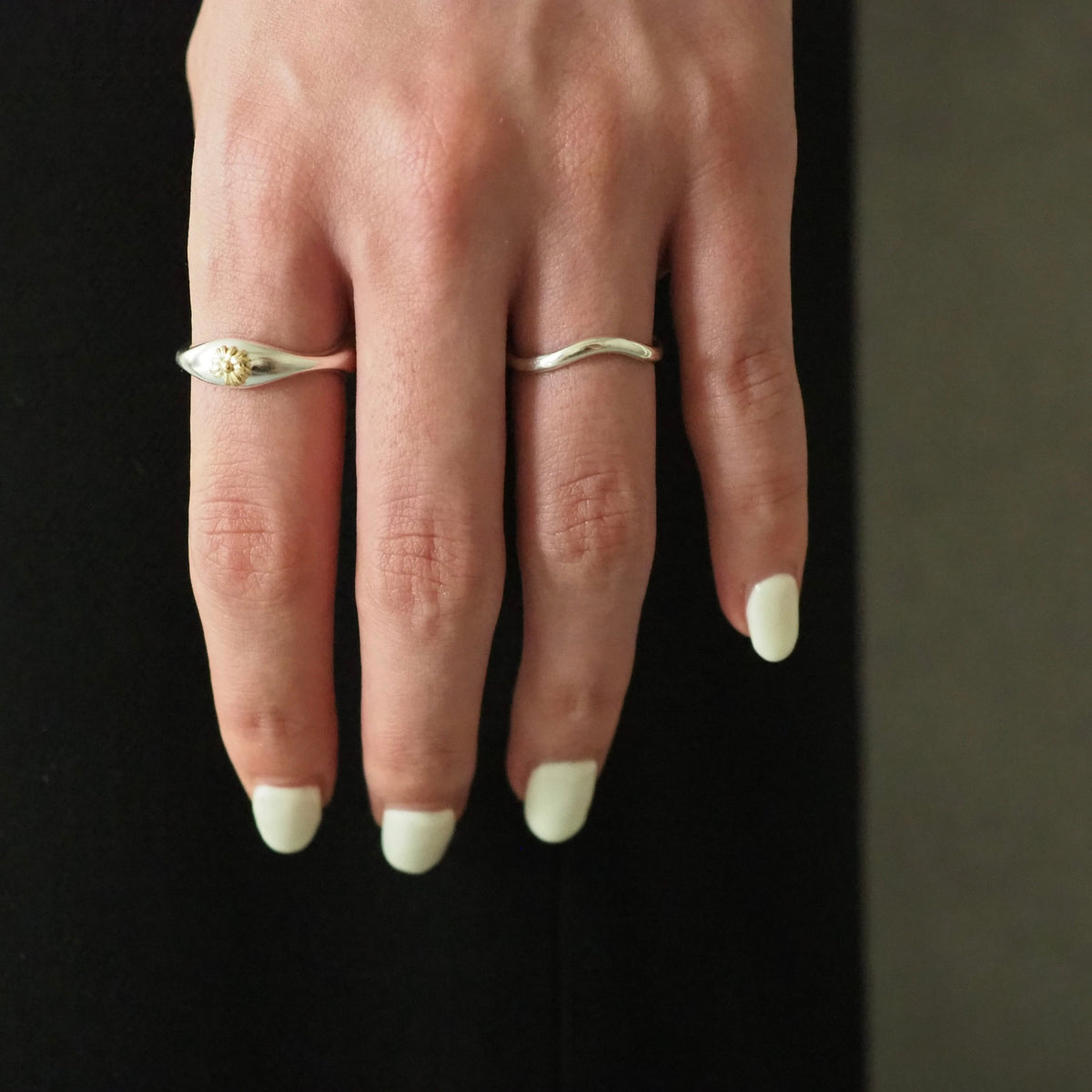 wv B ring