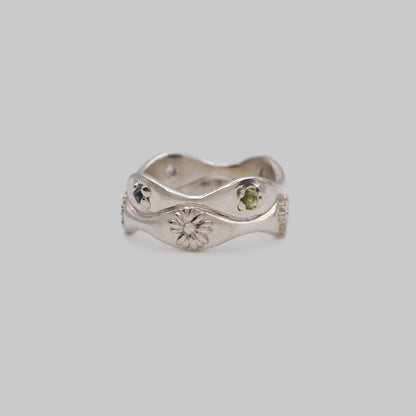 wv eight ring